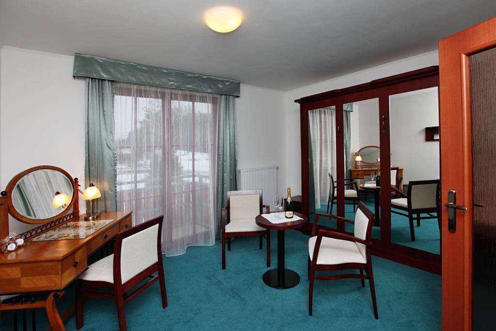 Hostinec U Hubalku Adlerkosteletz Zimmer foto